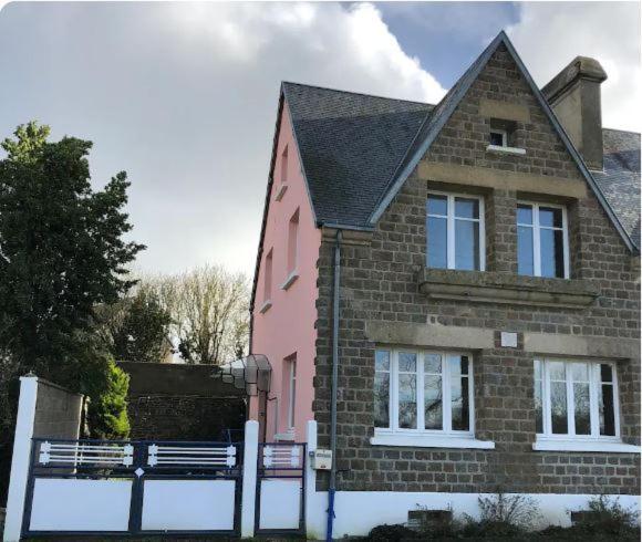 Maison Rose Chérencé-le-Roussel Exterior foto